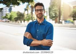 Dr. Alejandro Pérez,